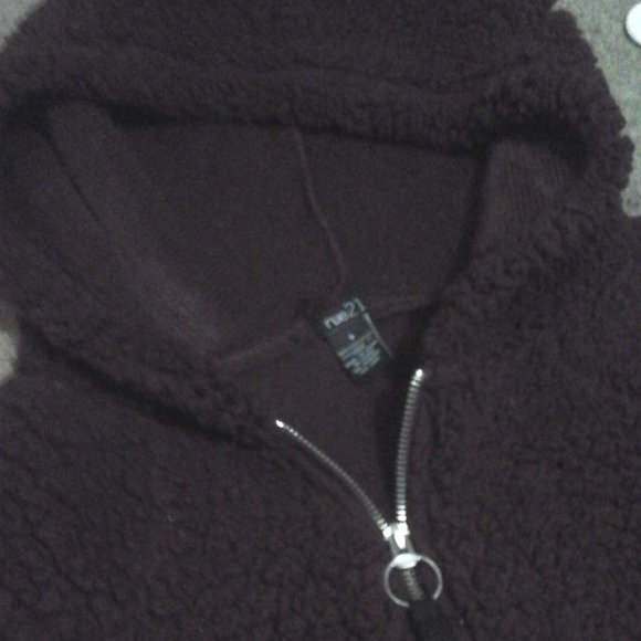 Ruefully 21 sweater - Picture 2 of 5